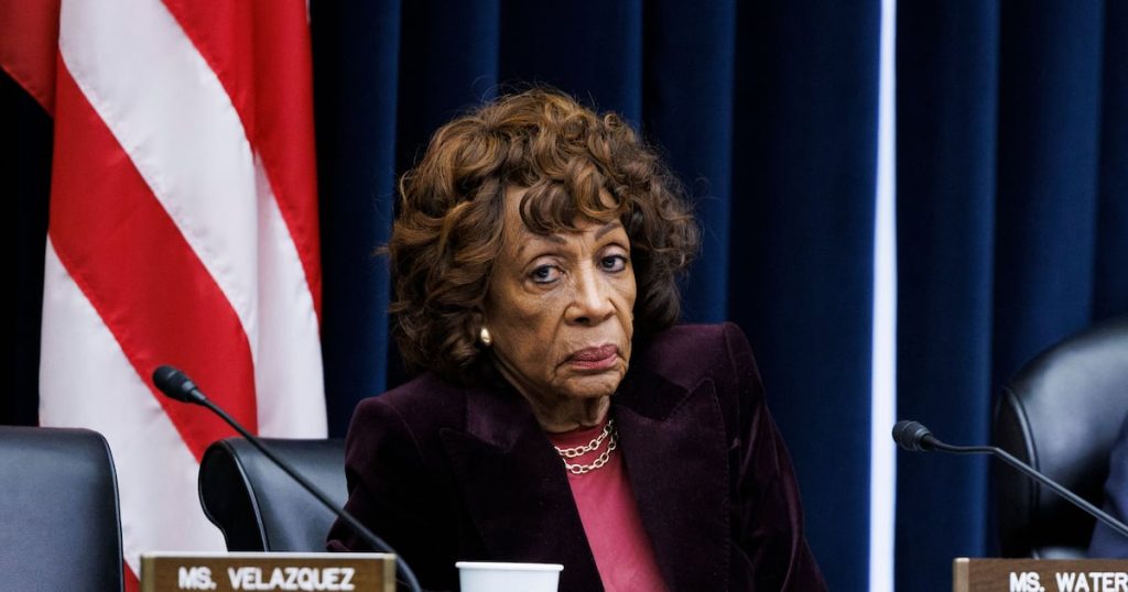 Maxine Waters blasts Trump over CZ pardon, says President is doing ‘massive favours for crypto criminals’ – DL News Maxine Waters blasts Trump over CZ pardon, says President is doing ‘massive favours for crypto criminals’ – DL News